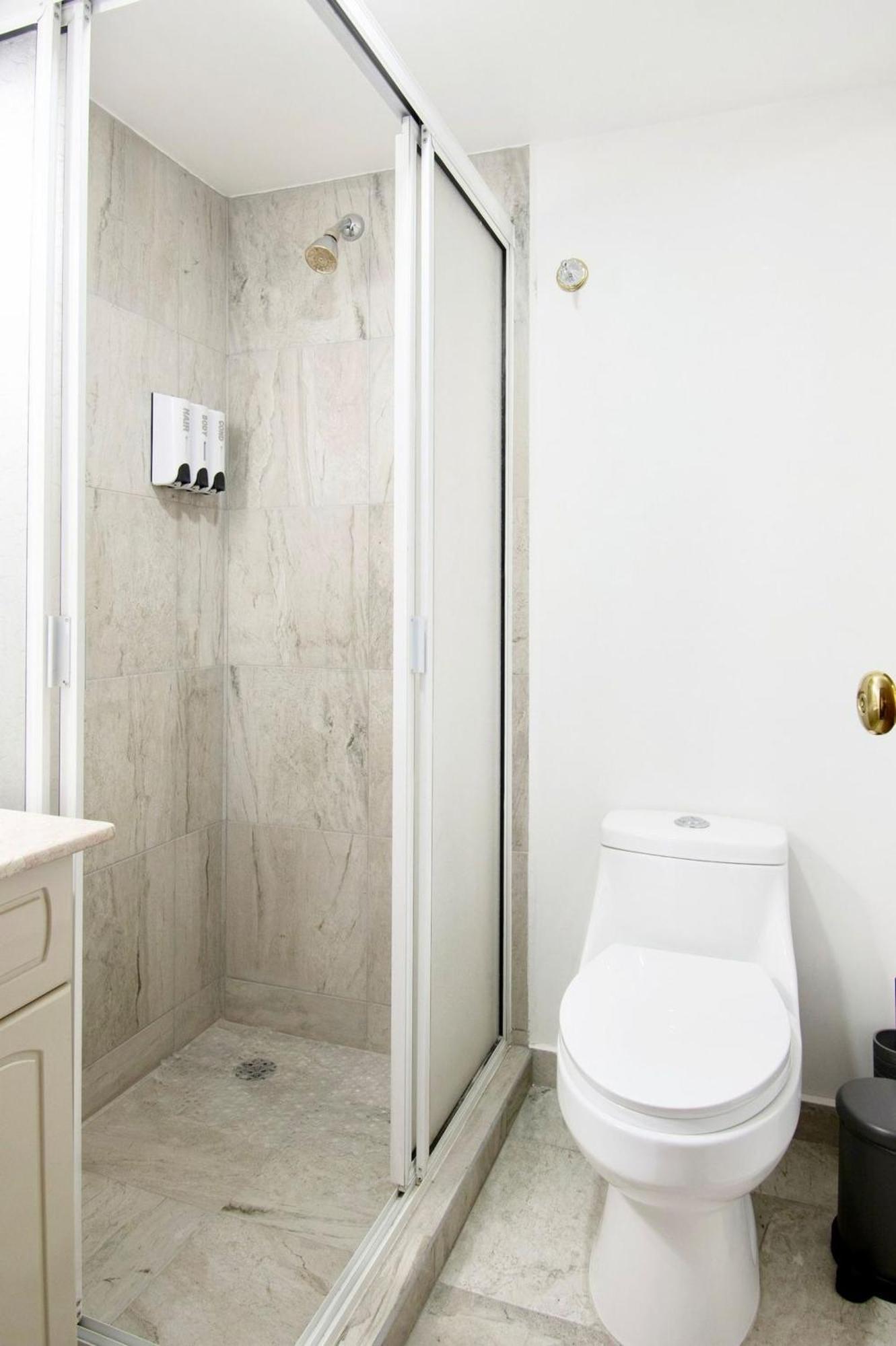 Panchito - Bright & Spacious 3-br-2bth, Near Wtc/ Insurgentes * Mexico City