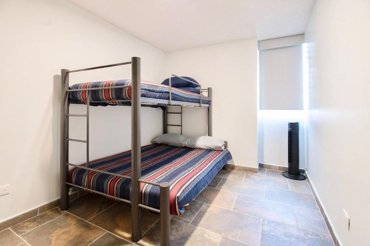 Panchito - Bright & Spacious 3-br-2bth, Near Wtc/ Insurgentes Apartment *